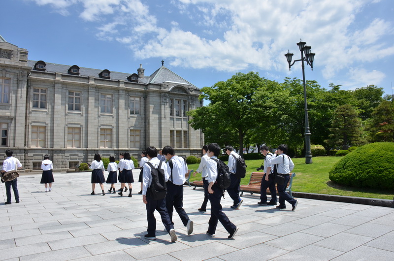 定番の文翔館へ入場