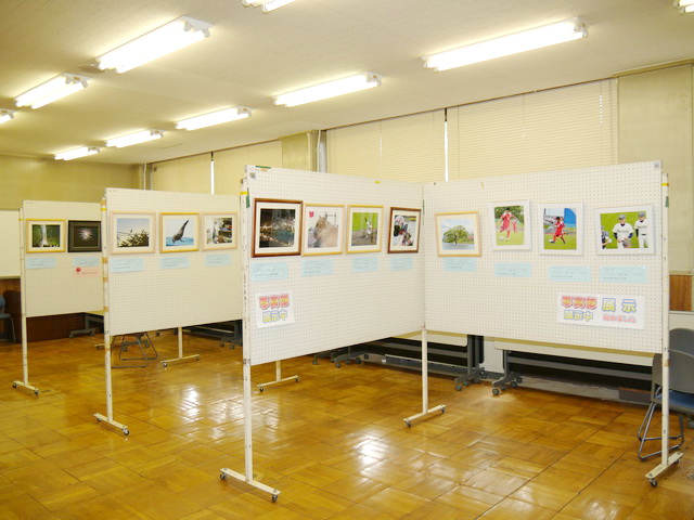 写真部員の３３作品展示中！