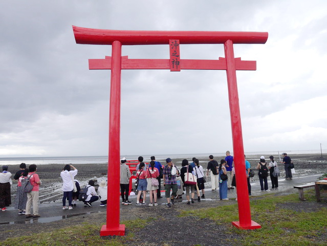 大魚神社　海中鳥居に到着