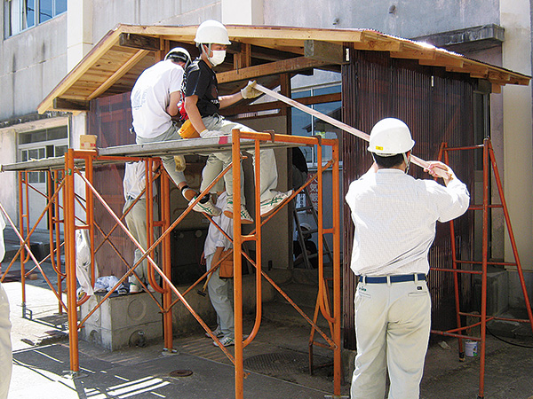 灯油小屋の修繕工事実習